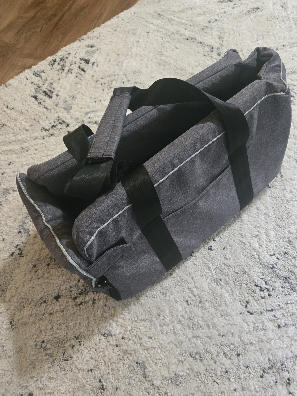 Gear King Dog Console Car Seat for Small Dogs or Cat With Safety Tether